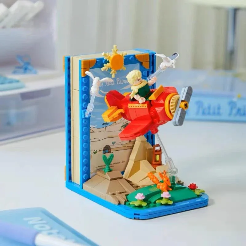 The Little Prince Airplane Boo - Hand Plane Block 评论和价格