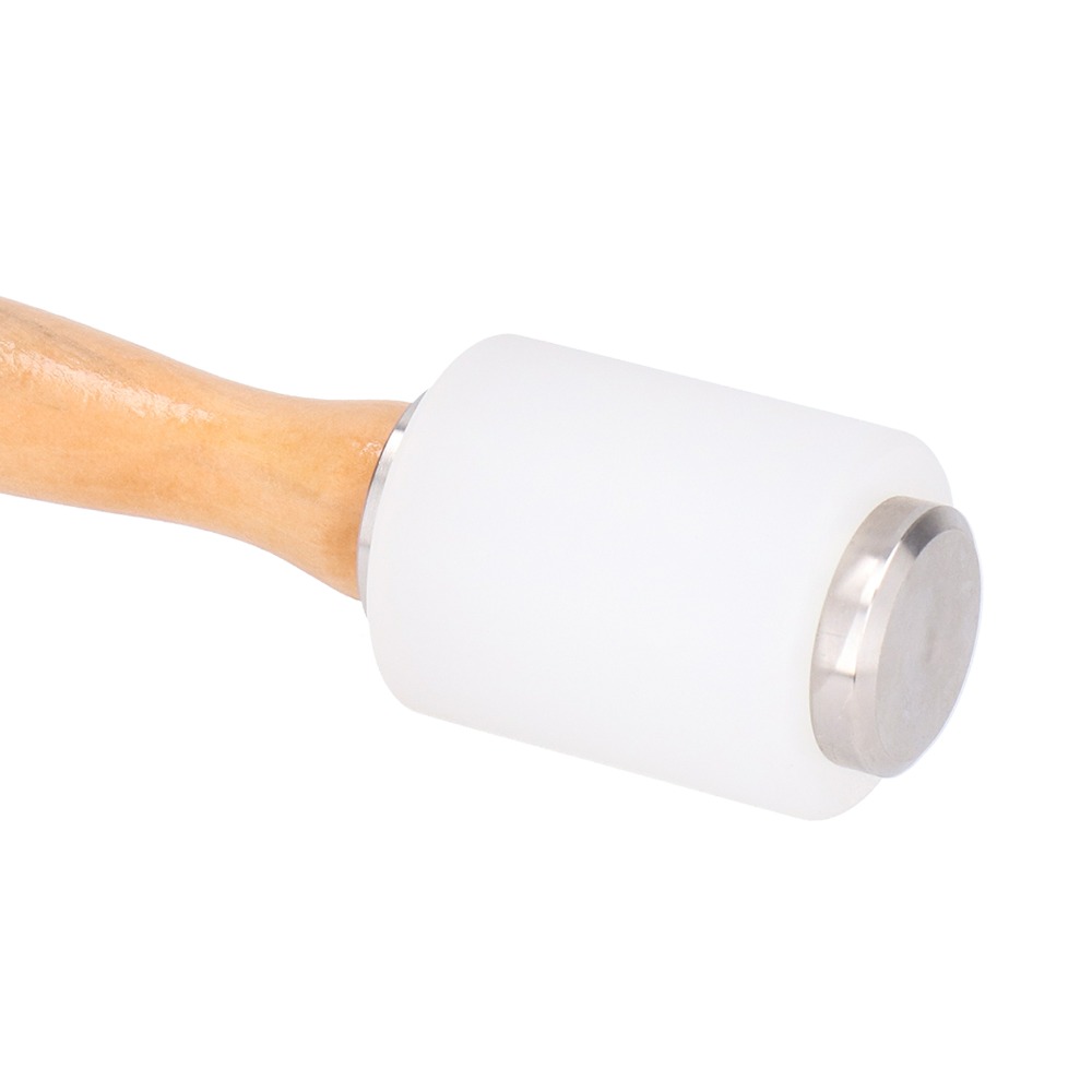 Multiple Materials Leather Car - Mallet Wood Carving 评论和价格